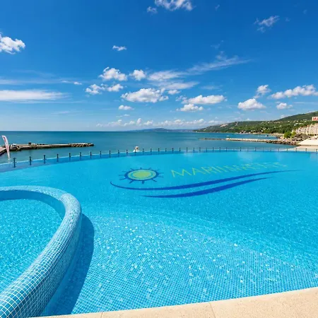 Marina - First Line & Pool Балчик